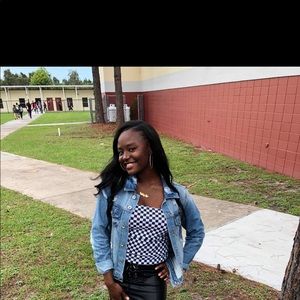 Meet your Posher, Tye